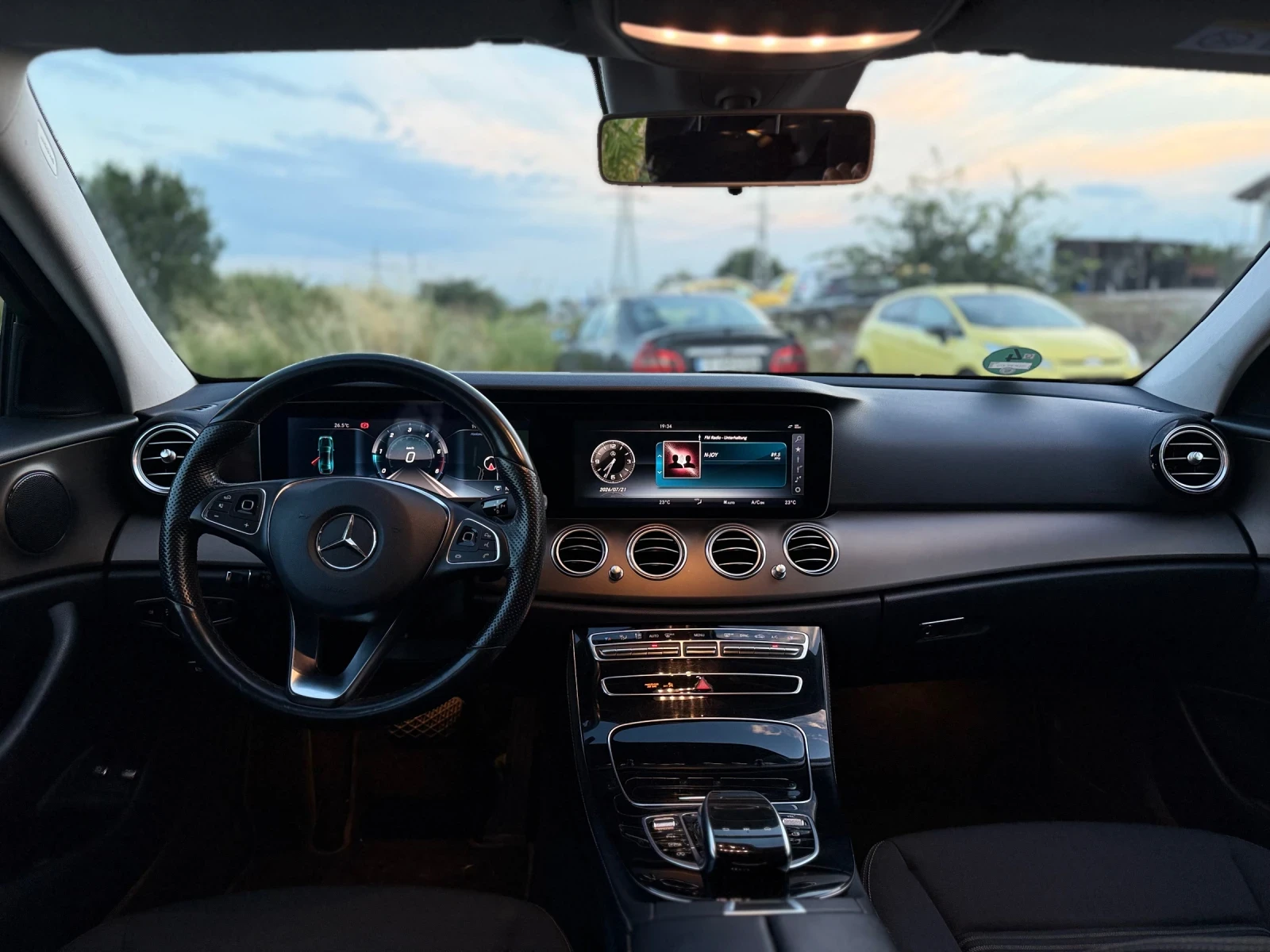 Mercedes-Benz E 350, снимка 16 - Автомобили и джипове - 55394830