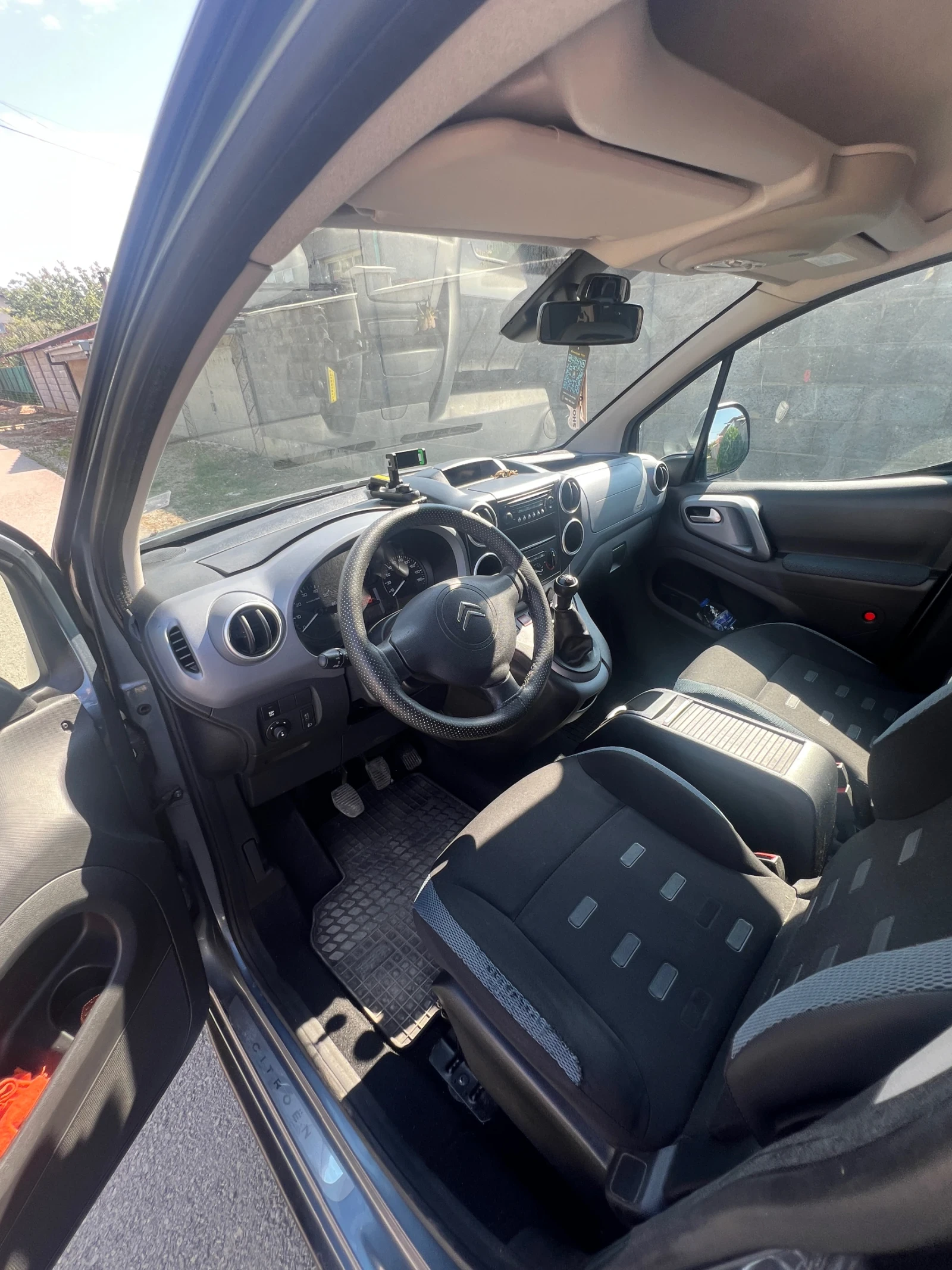 Citroen Berlingo Минива, снимка 6 - Автомобили и джипове - 55434374