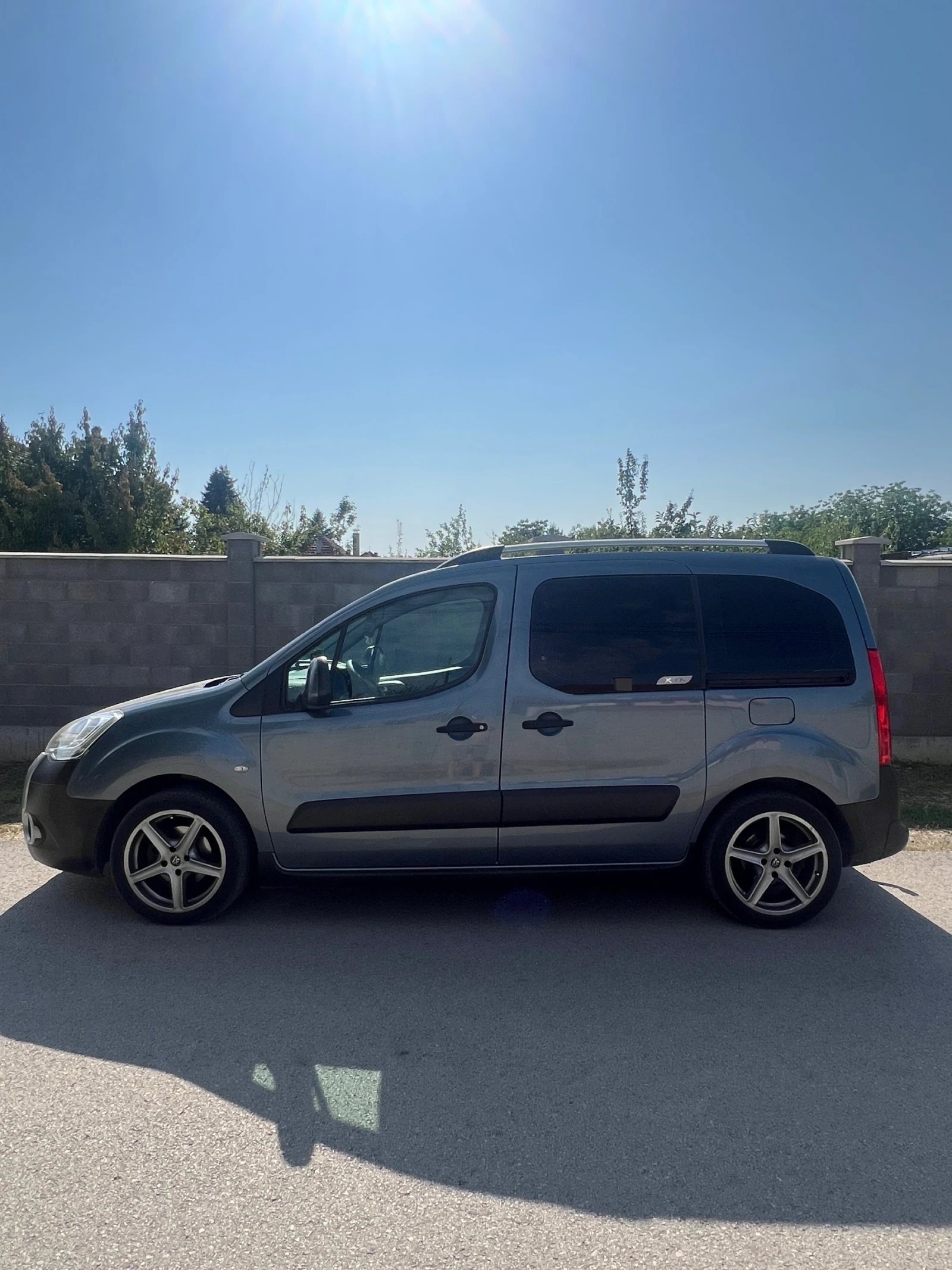 Citroen Berlingo Минива, снимка 2 - Автомобили и джипове - 55434374