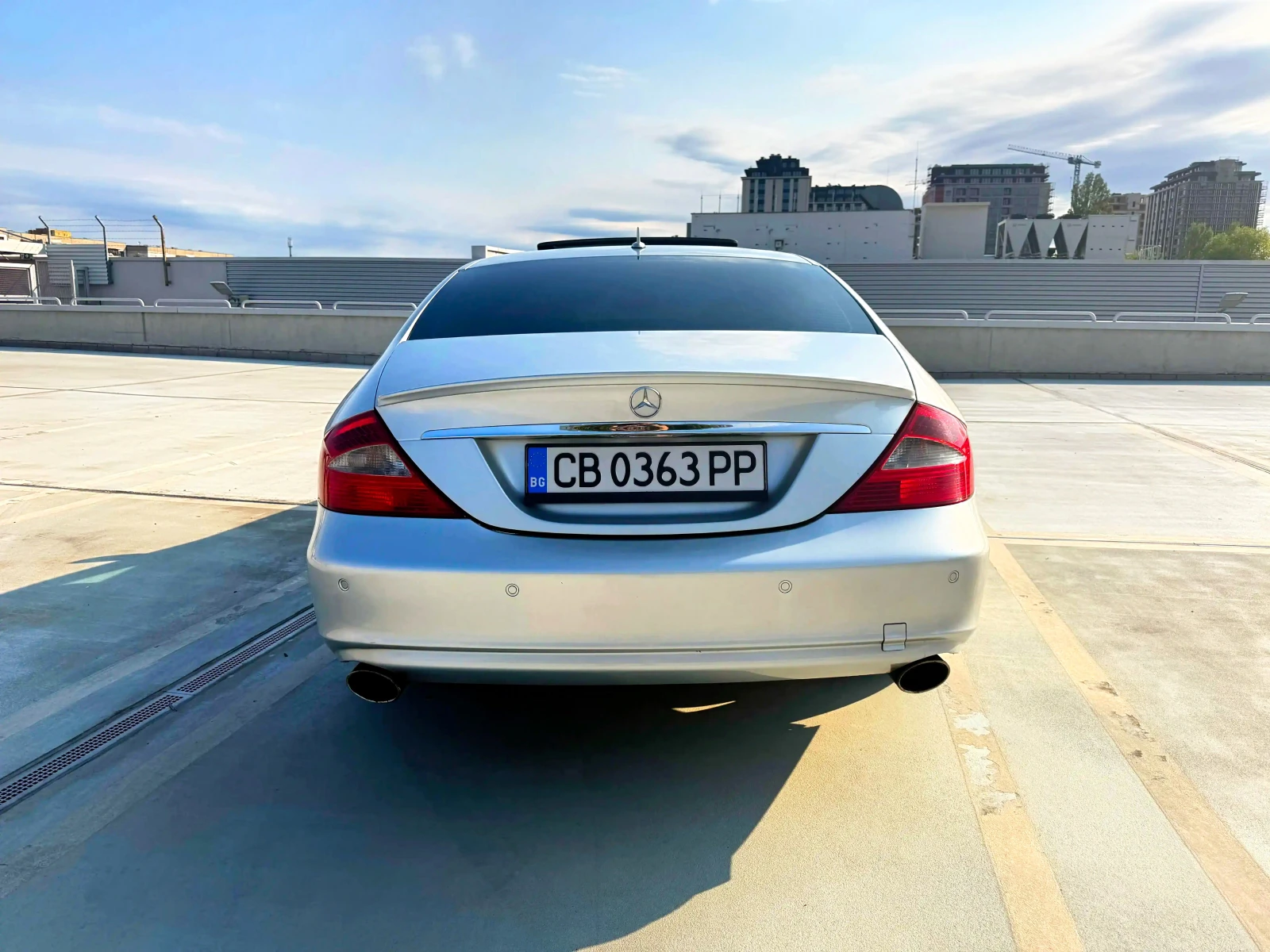 Mercedes-Benz CLS 350 V6/292 к.с/Distronic/Harman Kardon/Обслужен, снимка 4 - Автомобили и джипове - 55996412