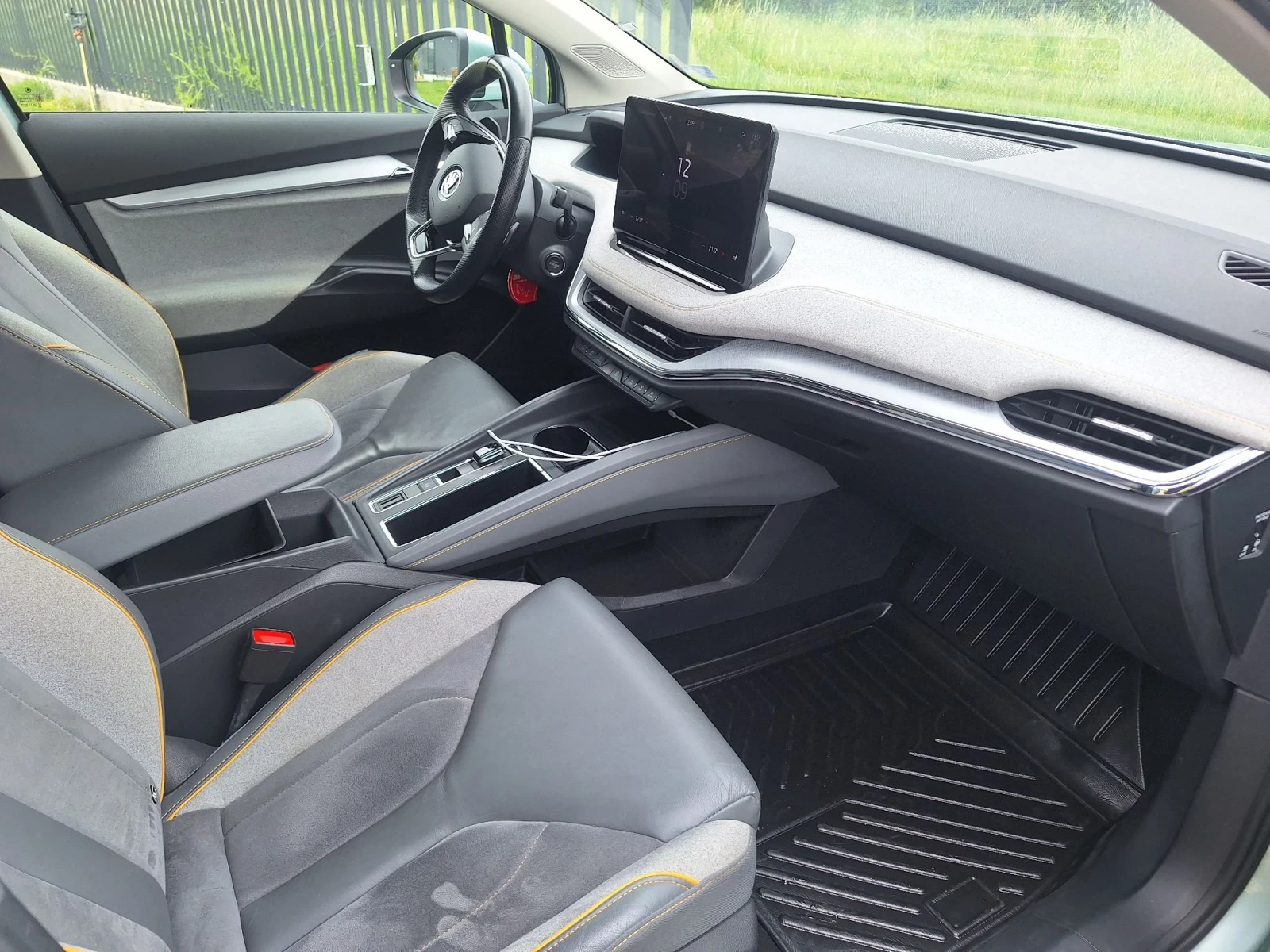 Skoda Enyaq Панорама, снимка 4 - Автомобили и джипове - 56202124