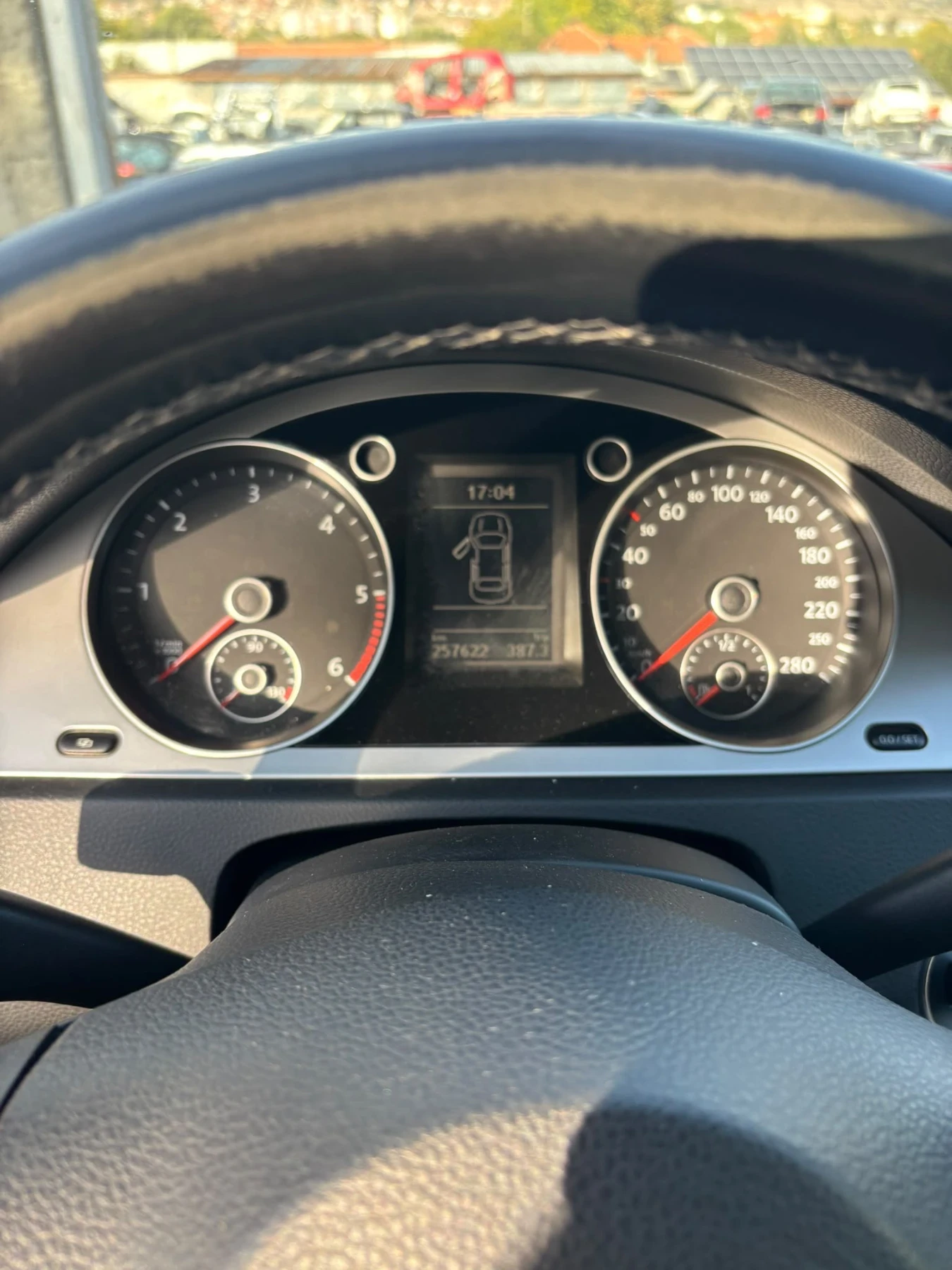 VW Passat 2.0TDI, снимка 10 - Автомобили и джипове - 56448727