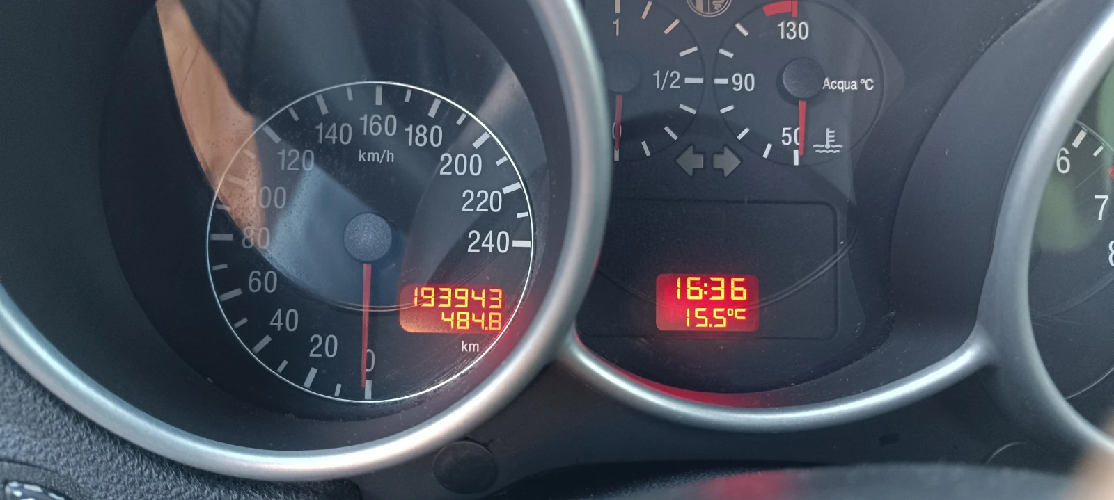 Alfa Romeo 147, снимка 11 - Автомобили и джипове - 56638609