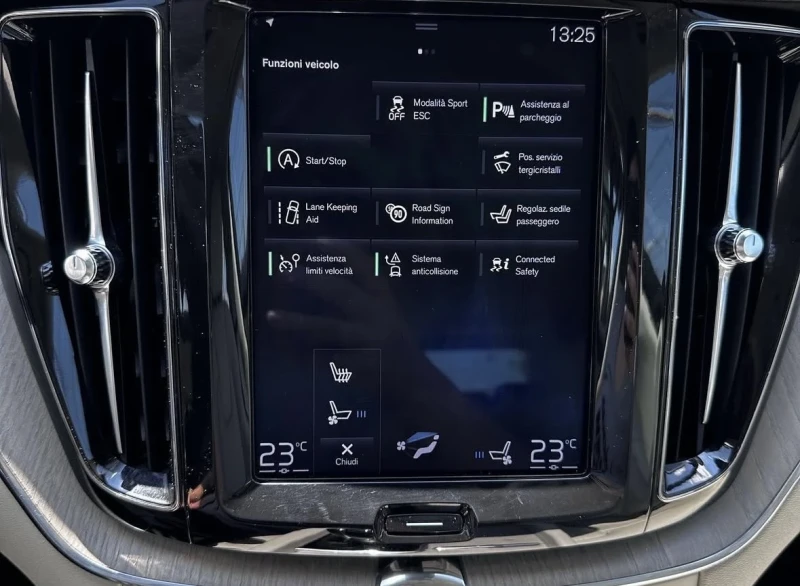 Volvo XC60 INSCRIPTION 4x4, снимка 12 - Автомобили и джипове - 51091869