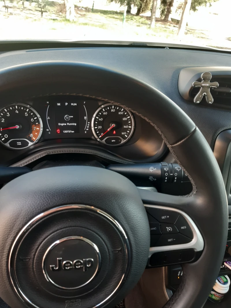 Jeep Renegade, снимка 9 - Автомобили и джипове - 52394075