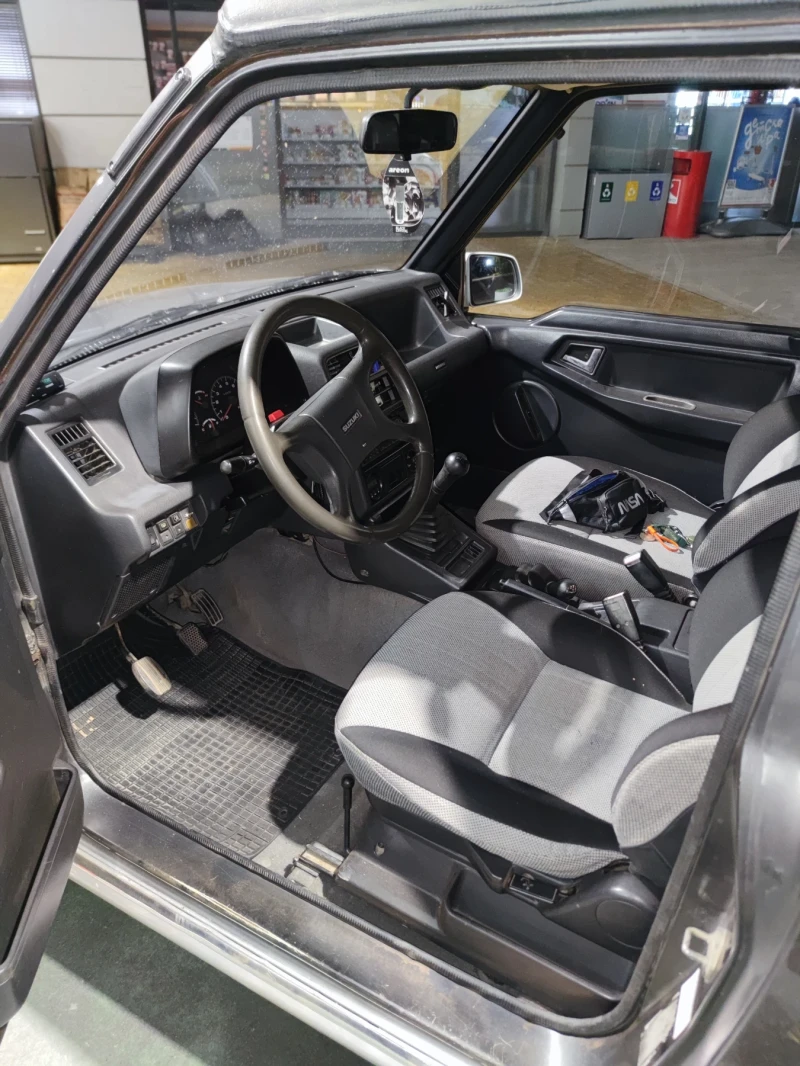 Suzuki Vitara, снимка 4 - Автомобили и джипове - 52938813