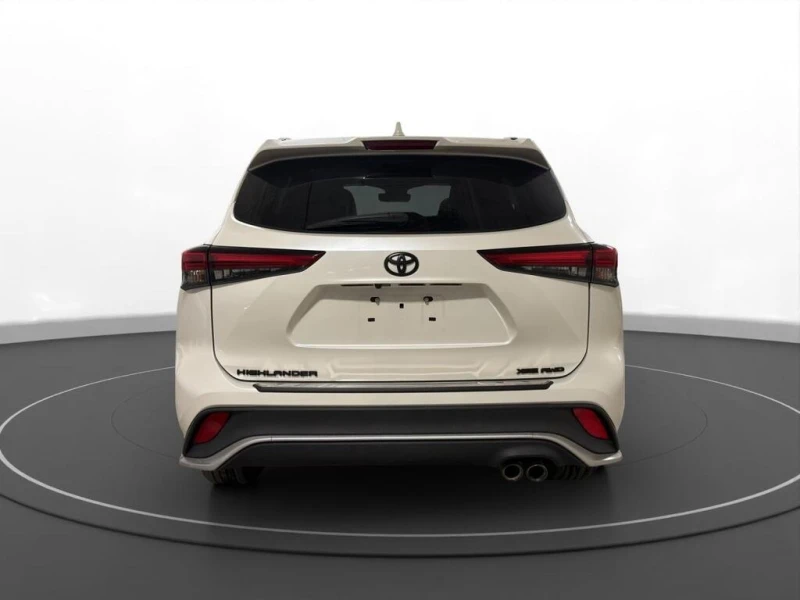 Toyota Highlander XSE | RED INT | 7 Passenger  CARFAX, снимка 8 - Автомобили и джипове - 53046182