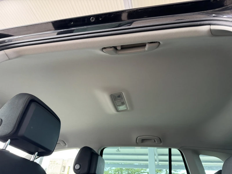 VW Tiguan 2.0TDI* 150ps* Distronic* LED* НАВИ* КАМЕРА, снимка 16 - Автомобили и джипове - 53178667