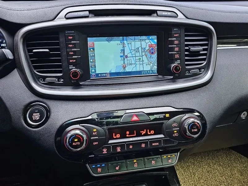 Kia Sorento 2.2 CRDI 4WD - ���� 30% ����� | Mobile.bg � ����������� 14