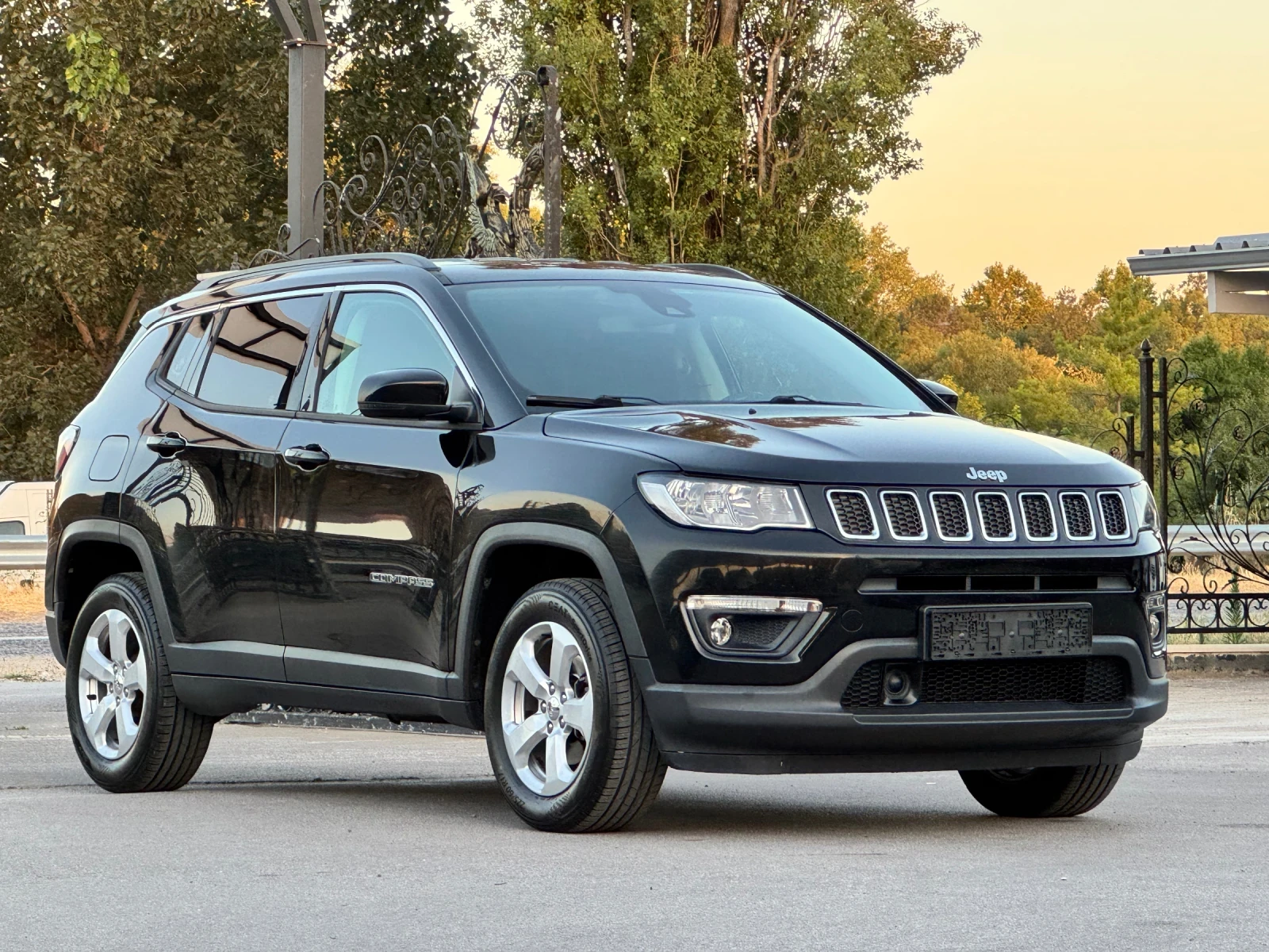 Jeep Compass 2.0M-JET 4x4 АВТОМАТ ИТАЛИЯ - изображение 6