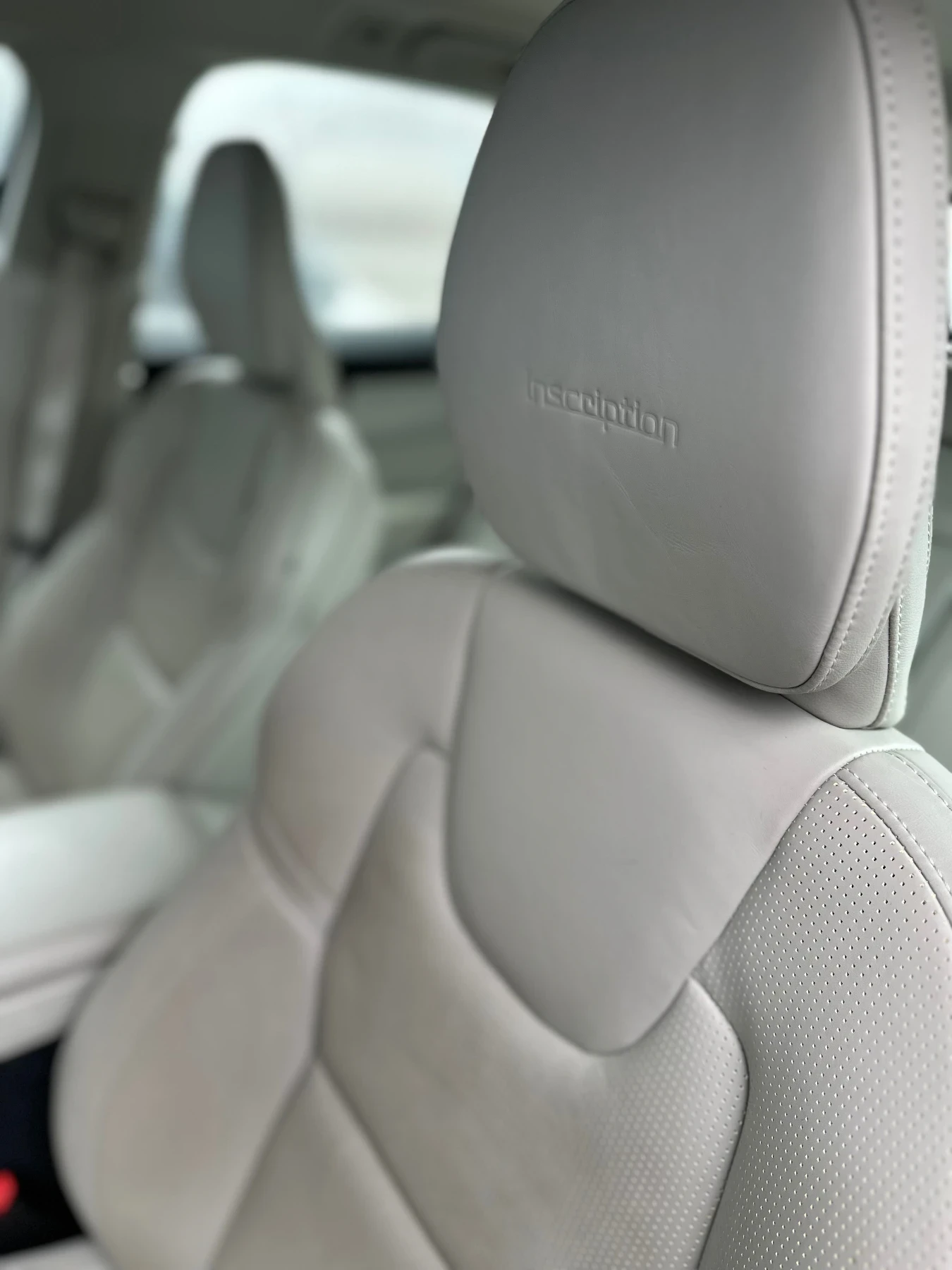 Volvo XC60 INSCRIPTION 4x4 - изображение 8