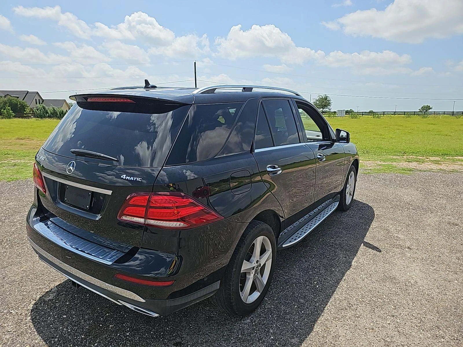 Mercedes-Benz GLE 350 * CARFAX* БЕЗ ПЪРВОНАЧАЛНА*  - изображение 3