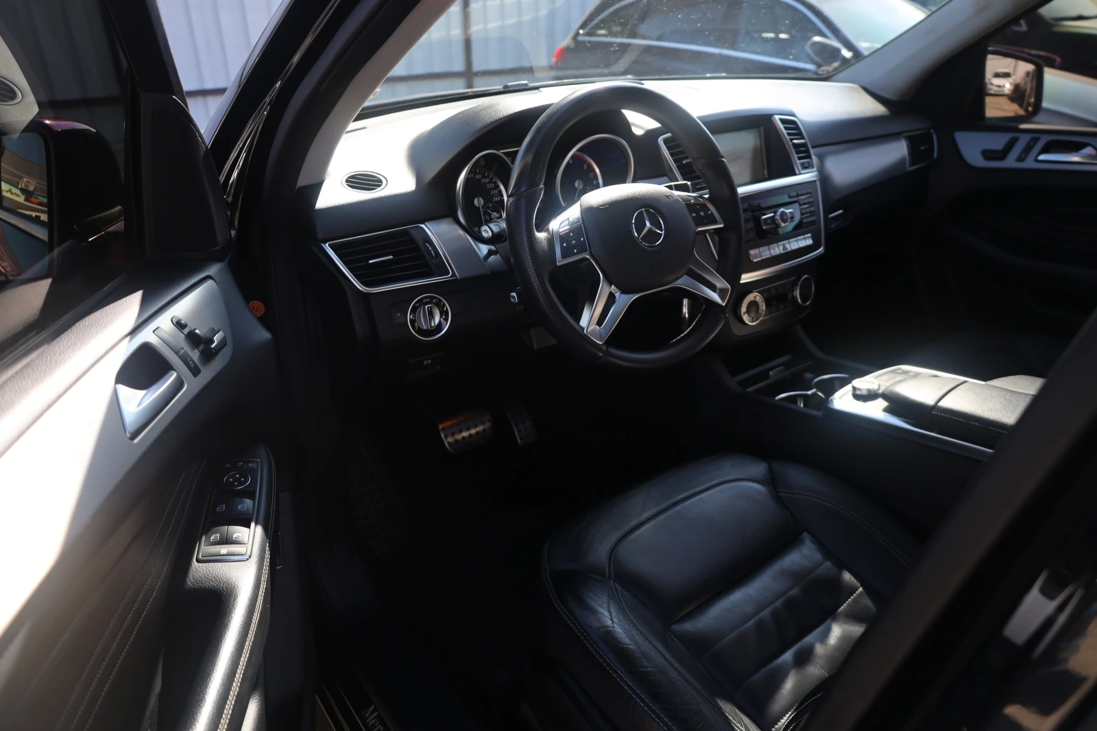 Mercedes-Benz ML 350 CDI 4M AMG AIRMATIC Kamera SzH ILS NAPPA #iCarbg | Mobile.bg   11
