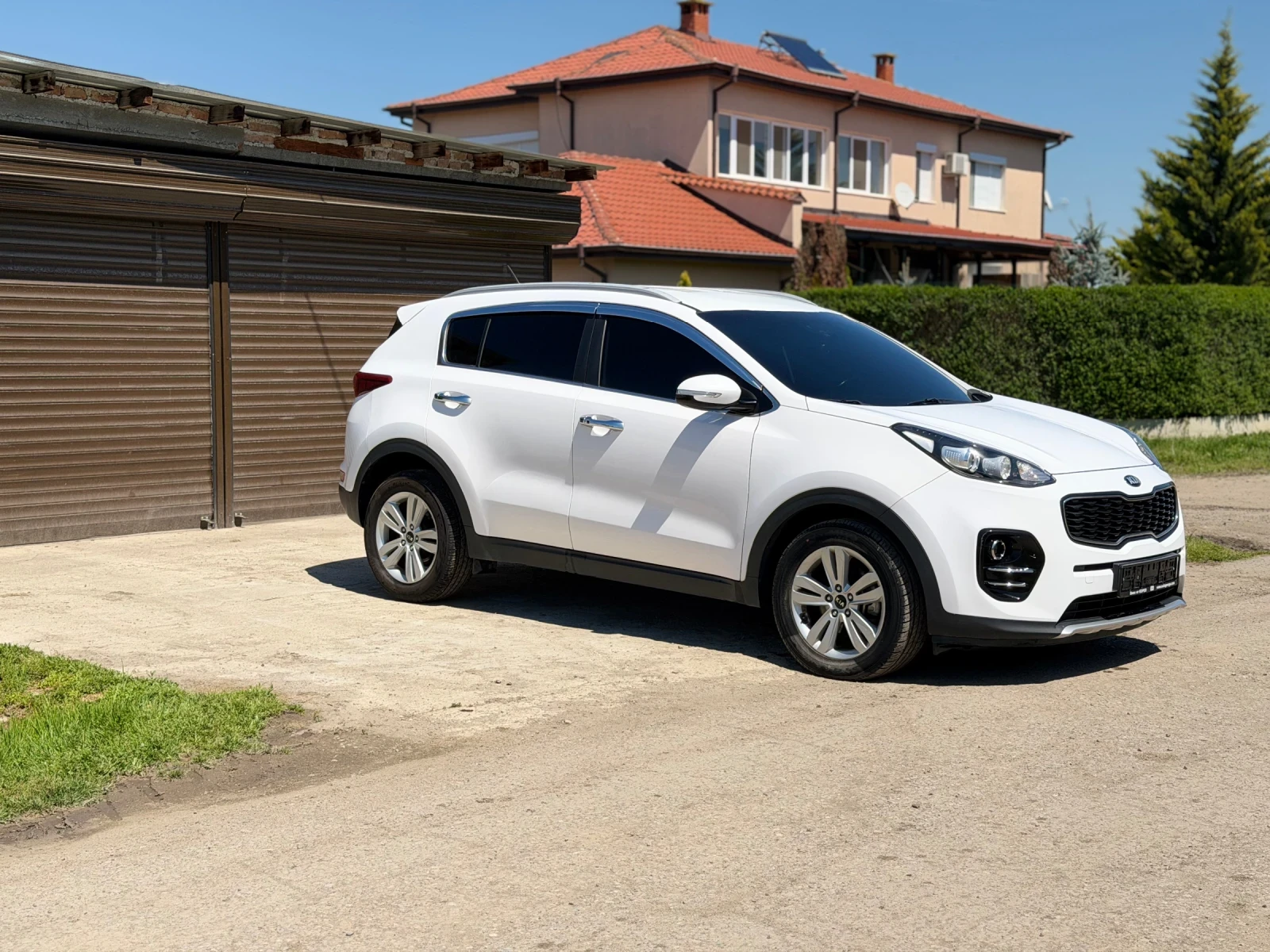 Kia Sportage 2.0 CRDI 4x4 autogeorge.com, снимка 6 - Автомобили и джипове - 54310985