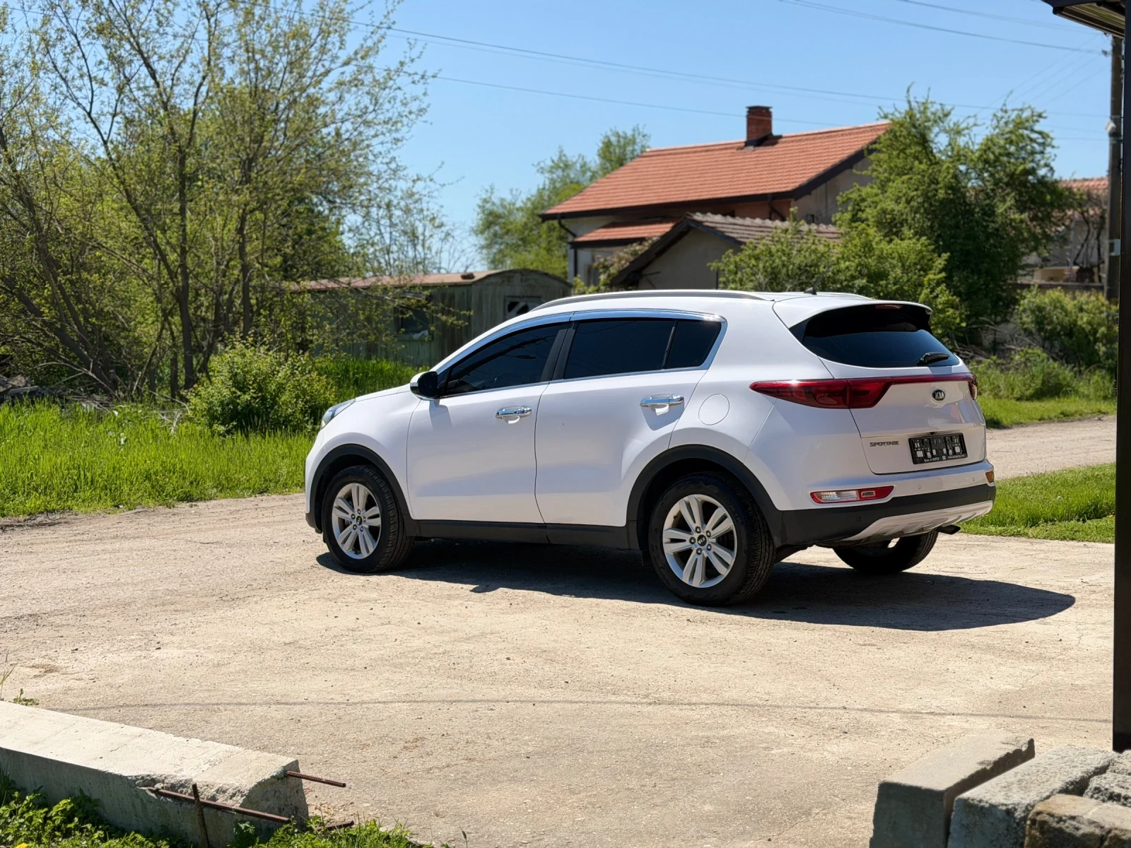 Kia Sportage 2.0 CRDI 4x4 autogeorge.com, снимка 3 - Автомобили и джипове - 54310985