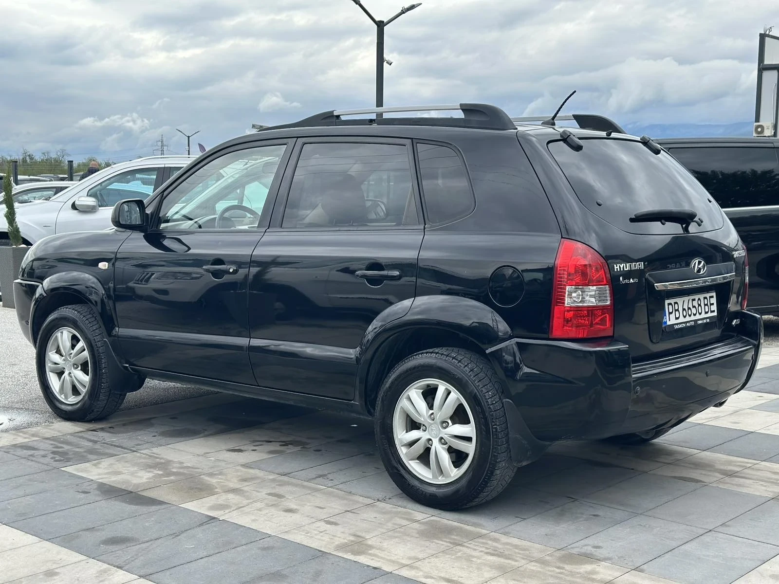 Hyundai Tucson 2.0I GAZ 141кс, снимка 5 - Автомобили и джипове - 54383231