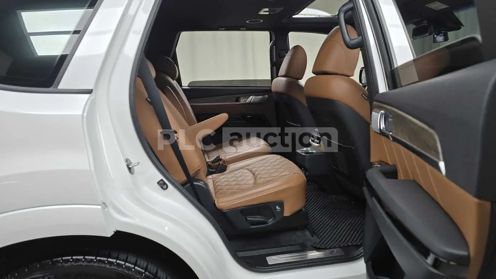 Kia Mohave 3.0 4x4| 360| DISTRONIC| ОБДУХВАНЕ| ВКЛ.ТЕХНОТЕСТ, снимка 13 - Автомобили и джипове - 54749901