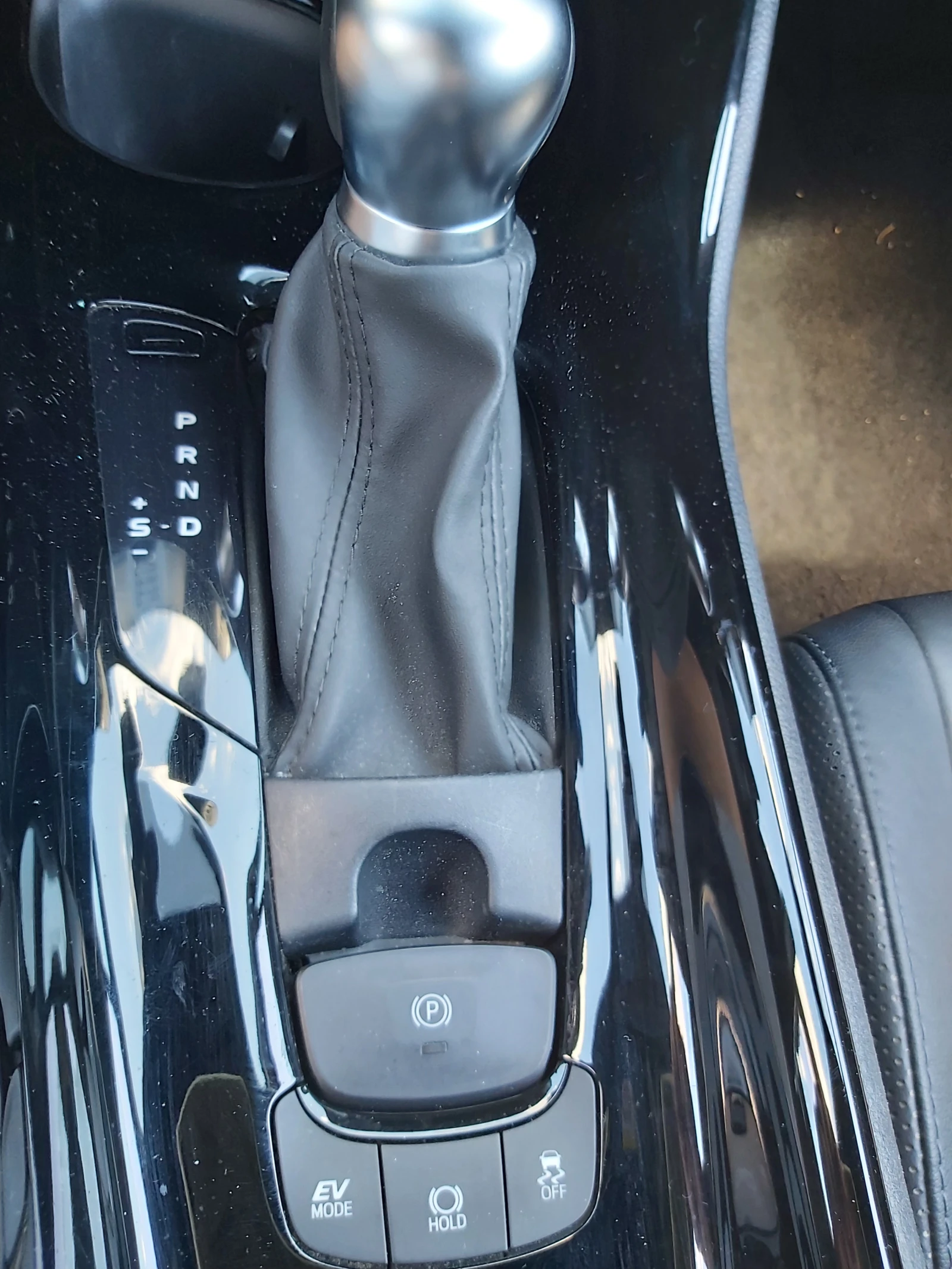 Toyota C-HR 2.0 184кс JBL/кожа/Orange edition BIcolor, снимка 16 - Автомобили и джипове - 55175062