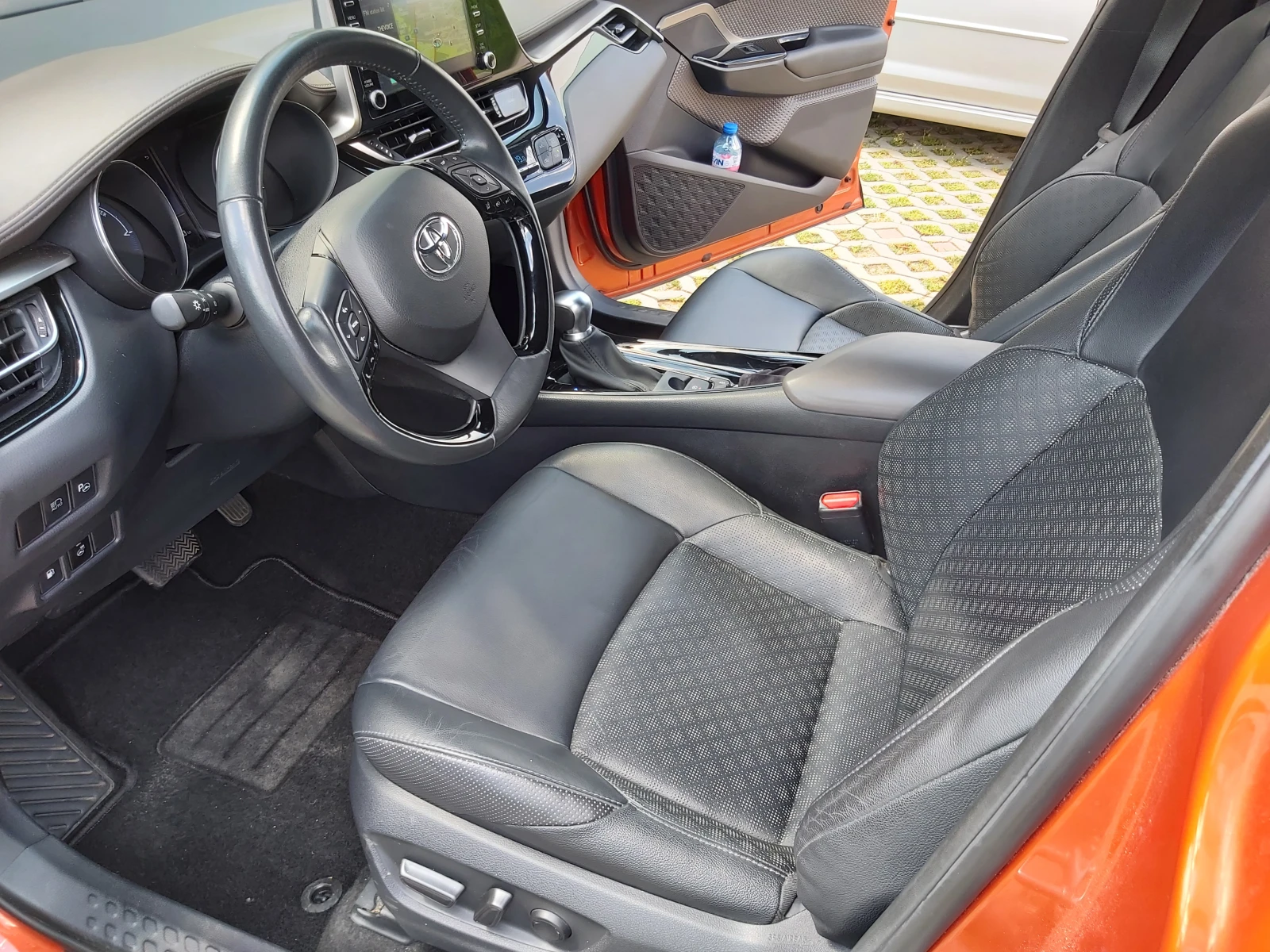 Toyota C-HR 2.0 184кс JBL/кожа/Orange edition BIcolor, снимка 10 - Автомобили и джипове - 55175062