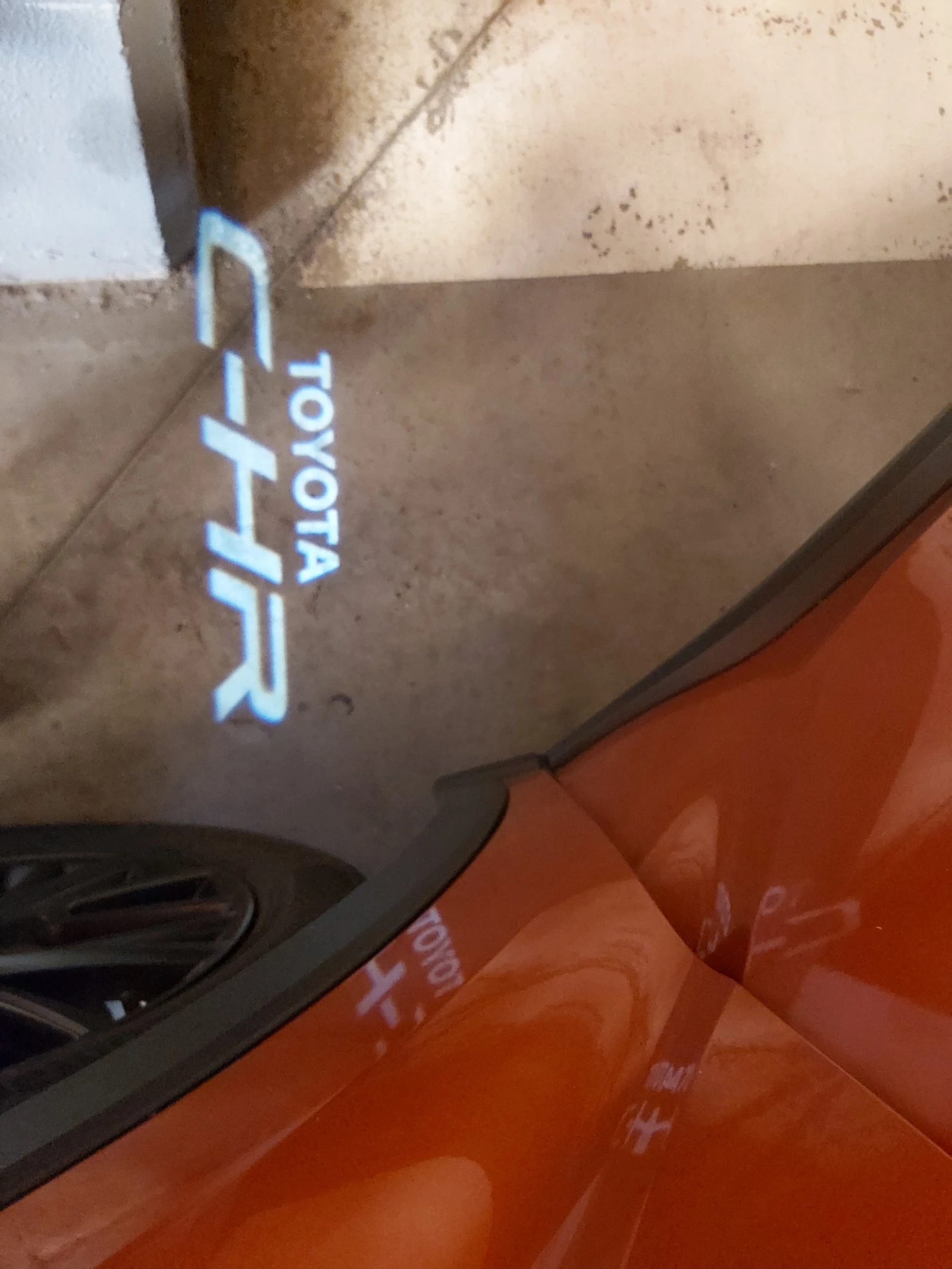 Toyota C-HR 2.0 184кс JBL/кожа/Orange edition BIcolor, снимка 7 - Автомобили и джипове - 55175062