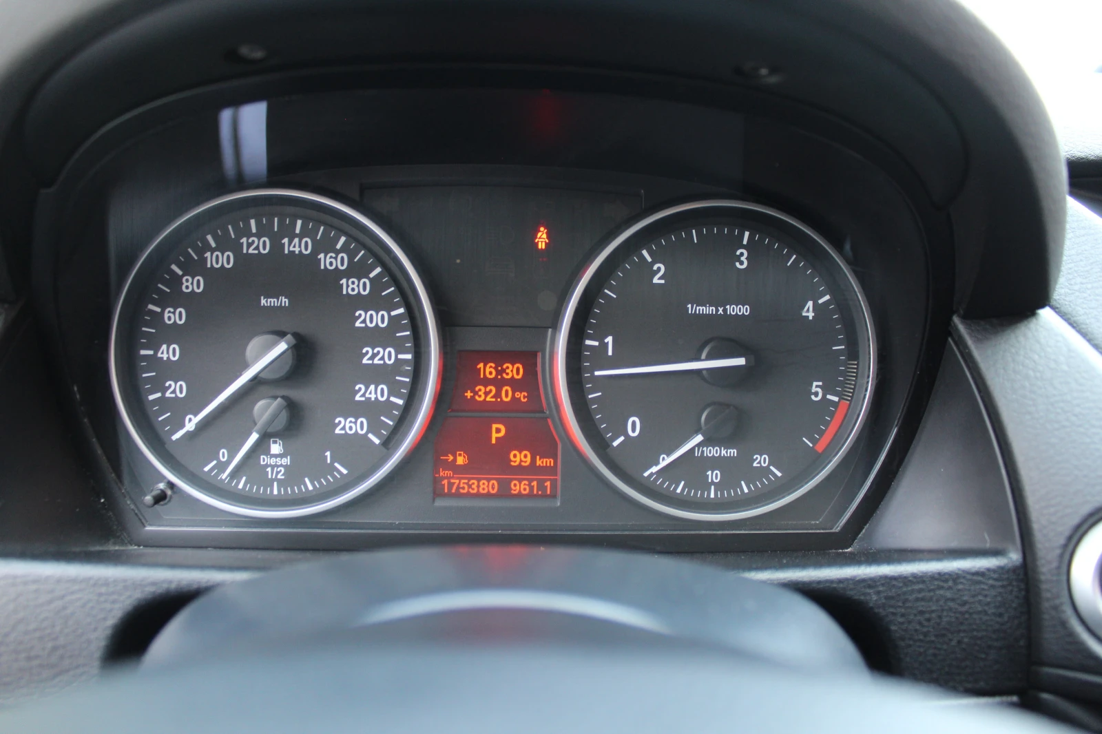 BMW X1 18D X-DRIVE FULL 175K, снимка 13 - Автомобили и джипове - 55177396