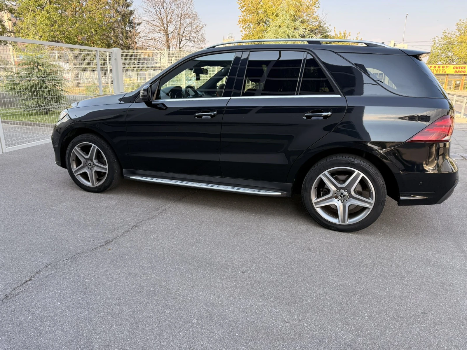 Mercedes-Benz GLE 400 * AMG* PANORAMA* LIZING* , снимка 6 - Автомобили и джипове - 55826750