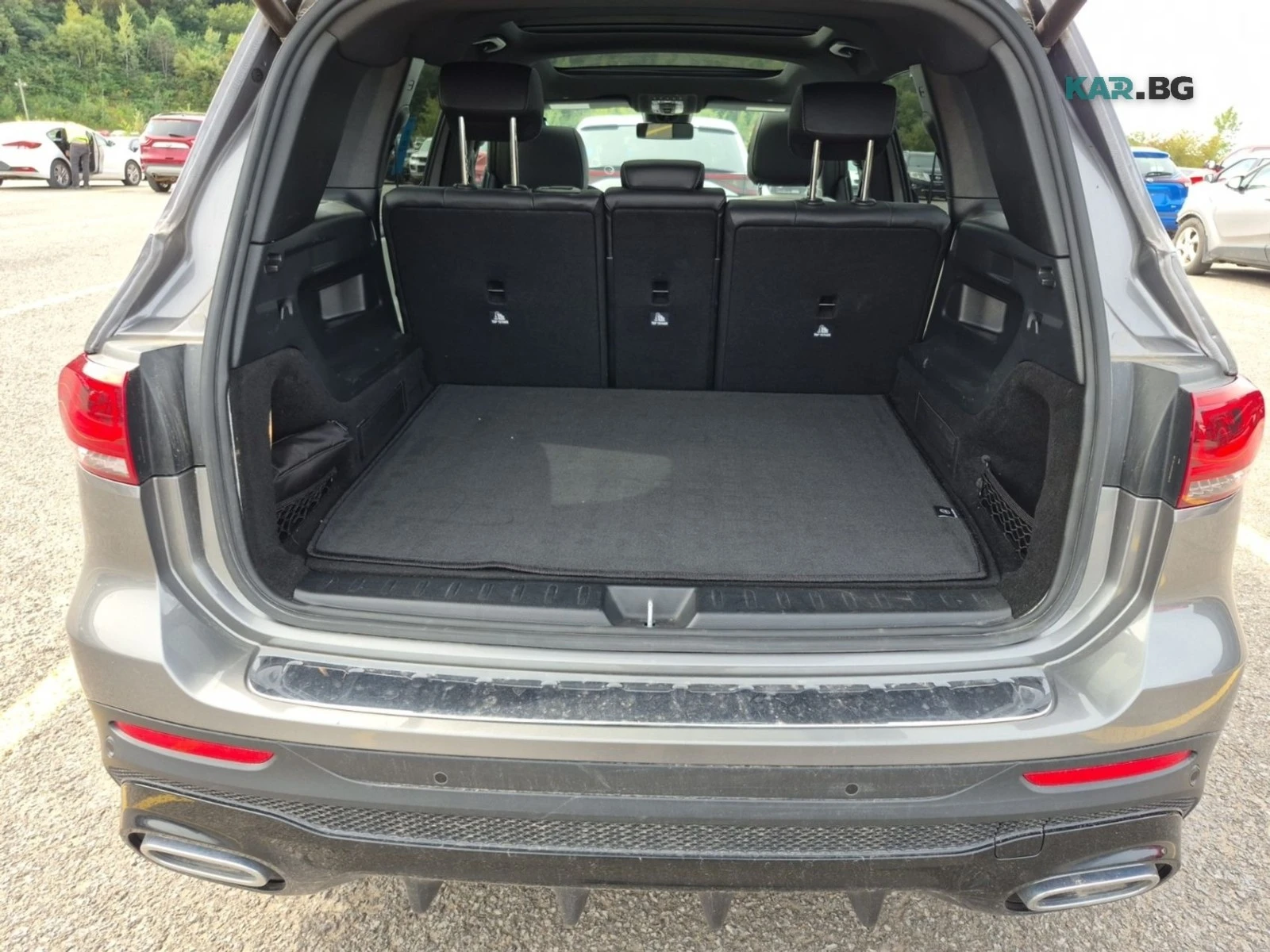 Mercedes-Benz GLB AMG Line* MULTIBEAM LED* Driving Assistance, снимка 11 - Автомобили и джипове - 56088001