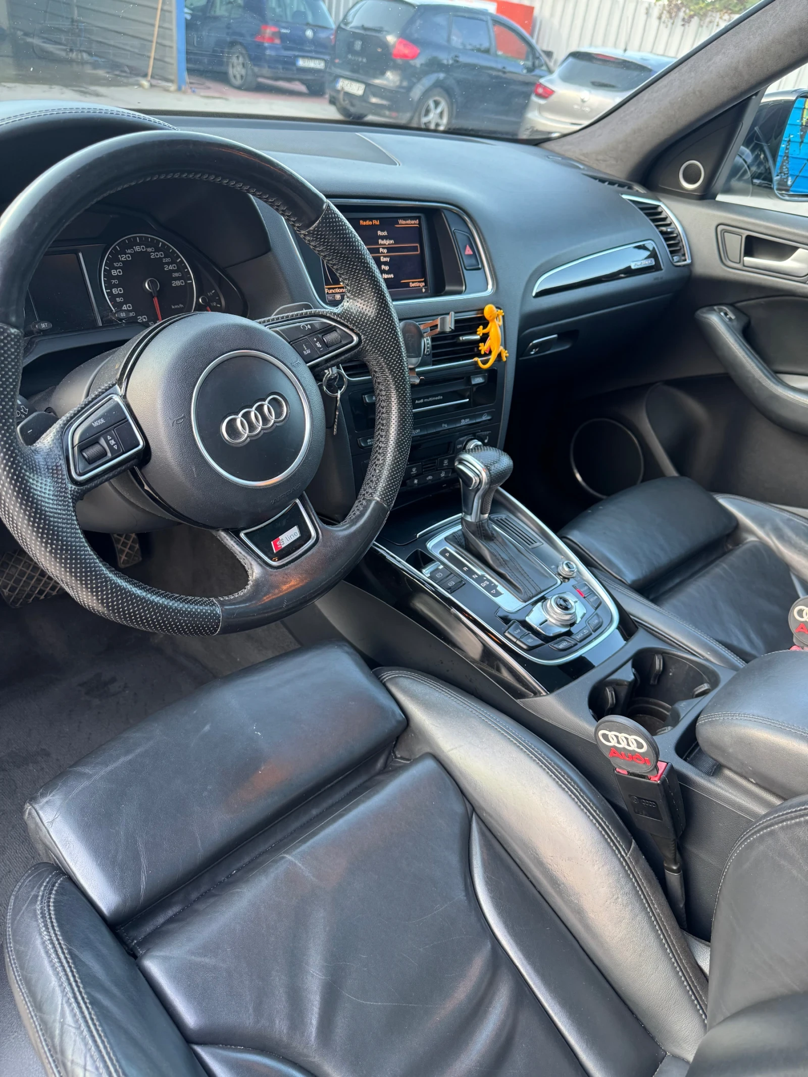 Audi Q5, снимка 8 - Автомобили и джипове - 56184361