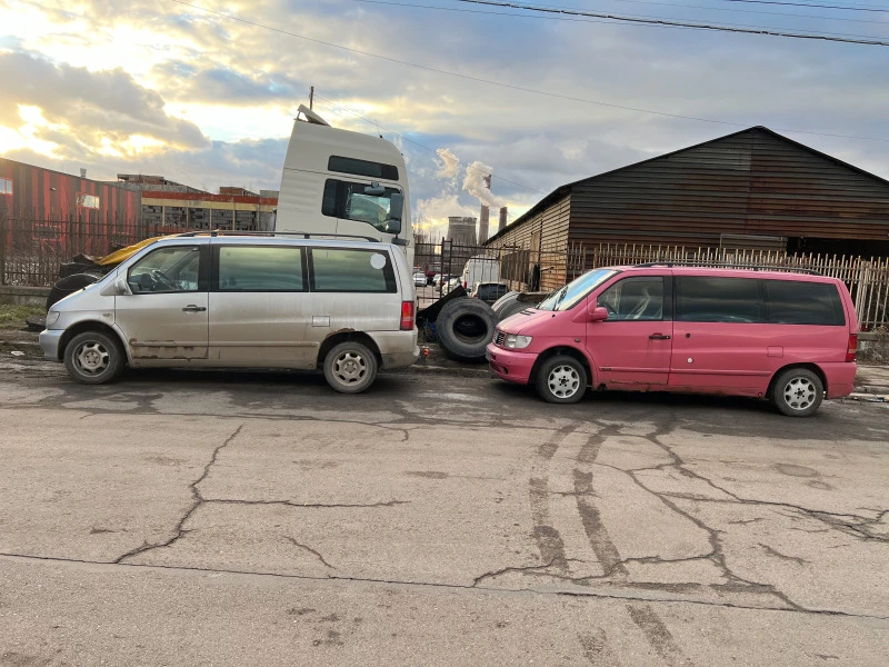 Mercedes-Benz Vito V230 бензин автомат газ НА ЧАСТИ, снимка 3 - Бусове и автобуси - 44042871