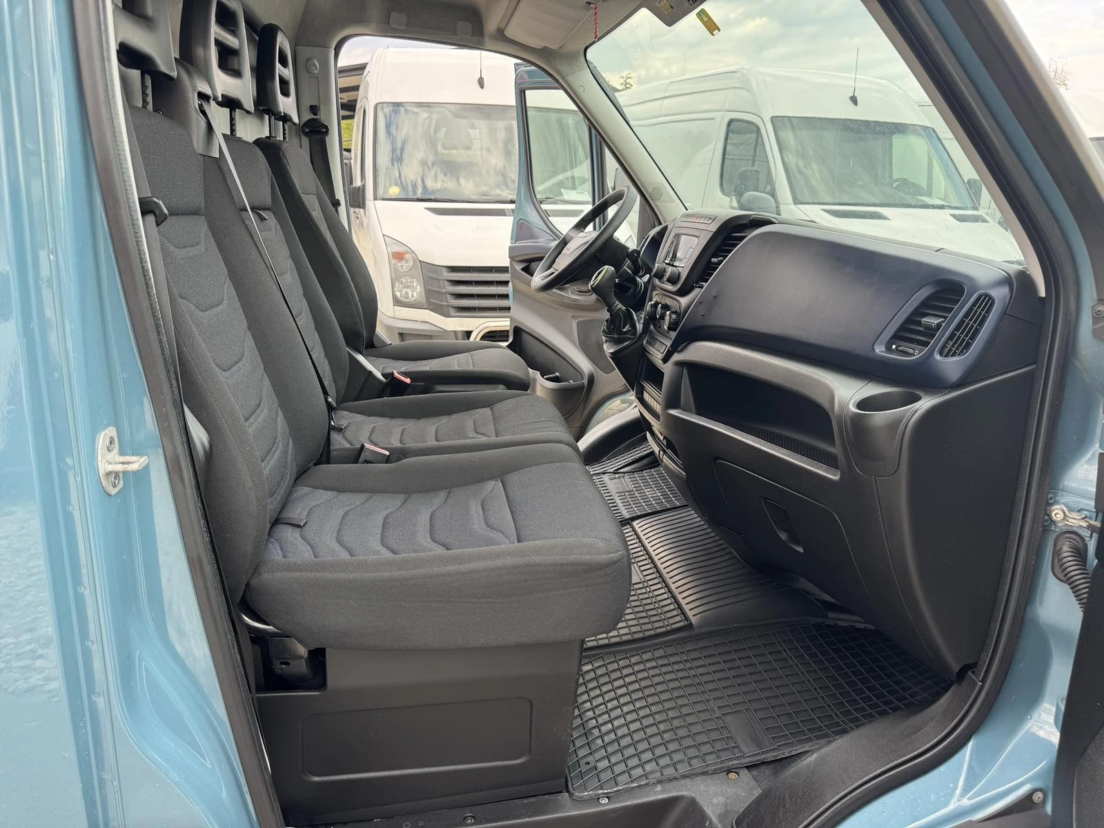 Iveco Daily 35S18 HI-MATIC, снимка 10 - Бусове и автобуси - 56164250