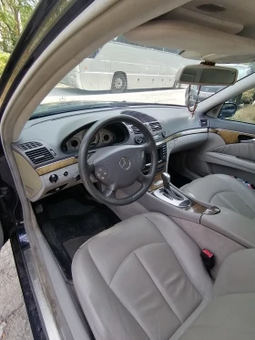 Mercedes-Benz E 320, снимка 8