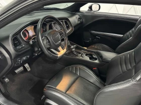 Обява за продажба на Dodge Challenger SRT Hellcat * * CARFAX * * АВТО КРЕДИТ * *  ~ 125 000 лв. - изображение 10