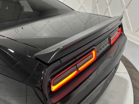 Обява за продажба на Dodge Challenger SRT Hellcat * * CARFAX * * АВТО КРЕДИТ * *  ~ 125 000 лв. - изображение 3
