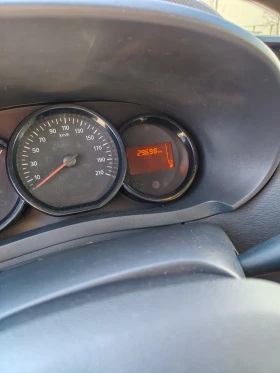 Dacia Dokker 1.6 оригинална ГАЗ - 9000 € / 17602.47 лв. - 77443960 8