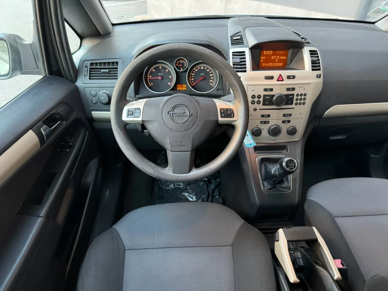 Opel Zafira 1.9cdti 7 места, снимка 5 - Автомобили и джипове - 47595222