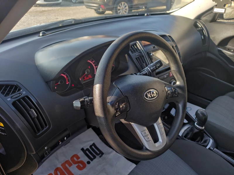 Kia Ceed 1.4feis lift отличен, снимка 9 - Автомобили и джипове - 49188077