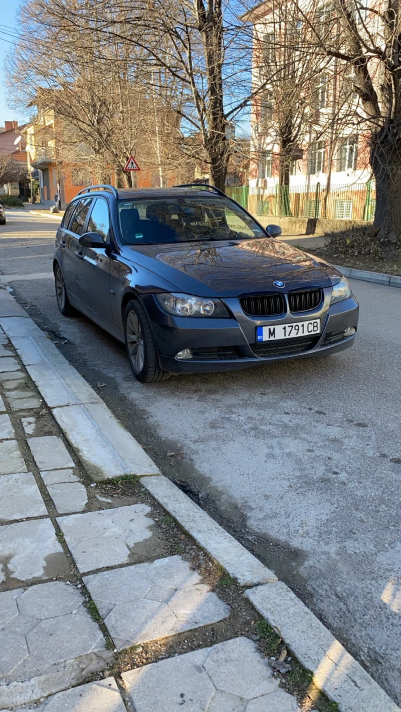 BMW 320, снимка 6 - Автомобили и джипове - 49345162