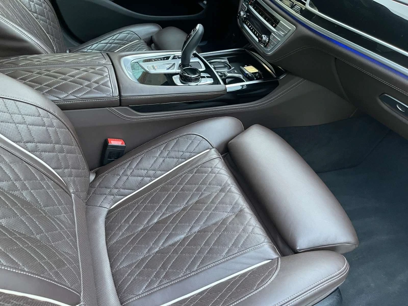 BMW 740 d xDrive 82000КМ Individual, снимка 7 - Автомобили и джипове - 52877320
