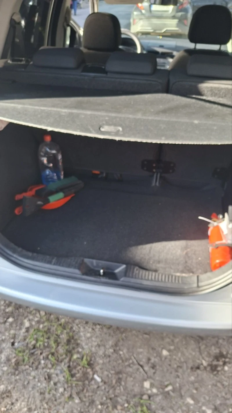 Mazda 2, снимка 8 - Автомобили и джипове - 52975416