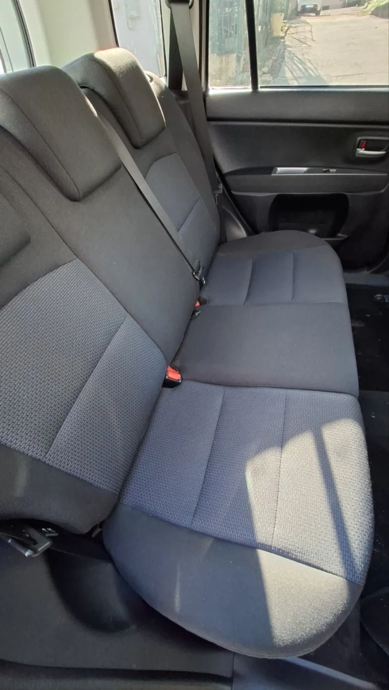 Mazda 2, снимка 9 - Автомобили и джипове - 52975416