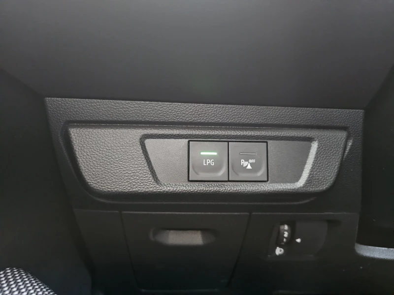 Dacia Jogger 1.0 TCe 90 Stop&Start LPG, снимка 10 - Автомобили и джипове - 53029045