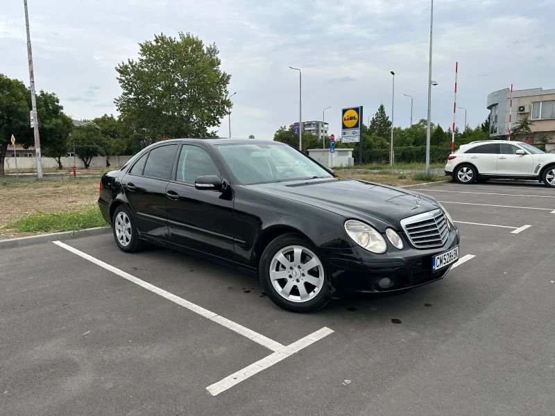 Mercedes-Benz E 220, снимка 3 - Автомобили и джипове - 53112778