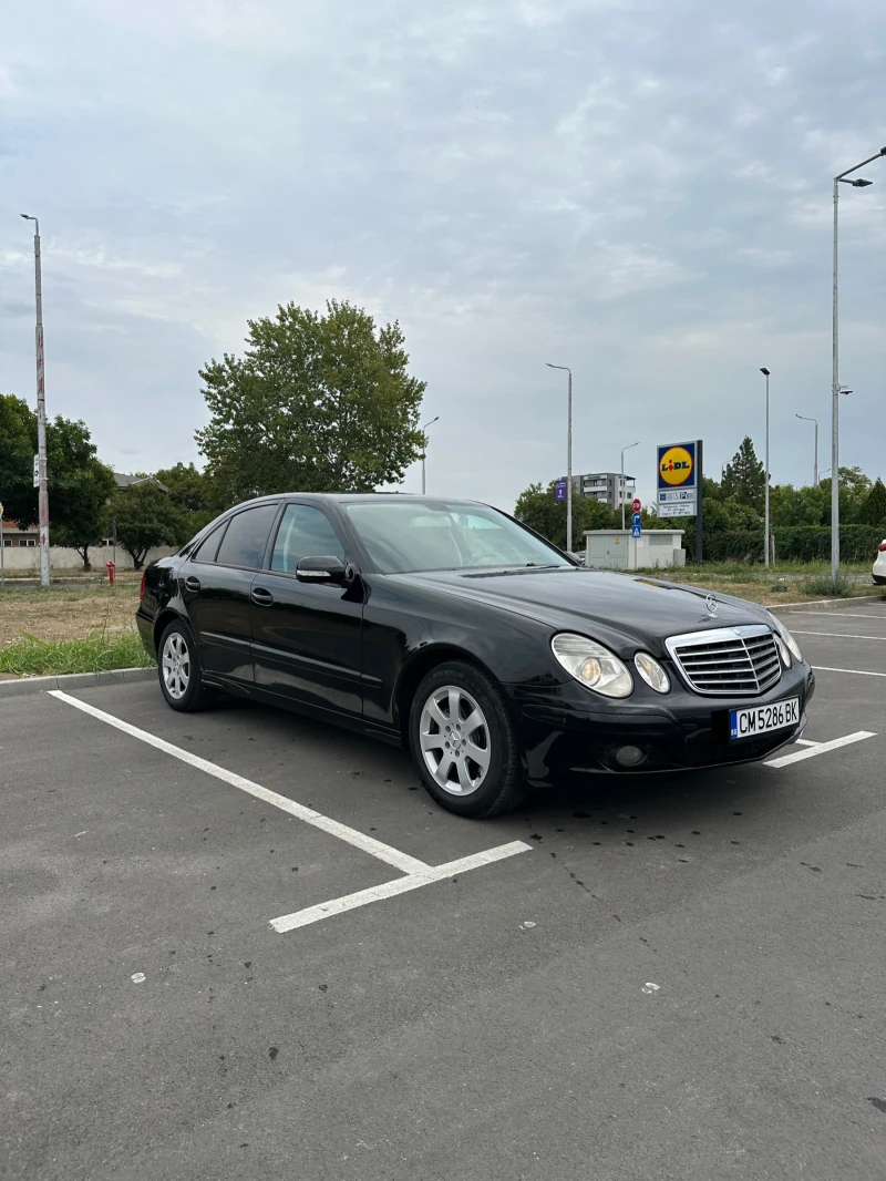 Mercedes-Benz E 220, снимка 14 - Автомобили и джипове - 53112778