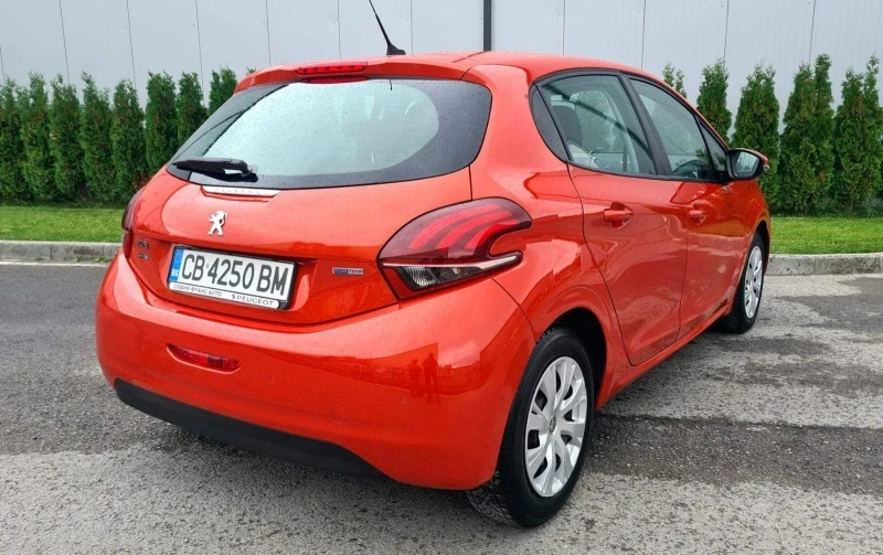 Peugeot 208, снимка 3 - Автомобили и джипове - 47961758