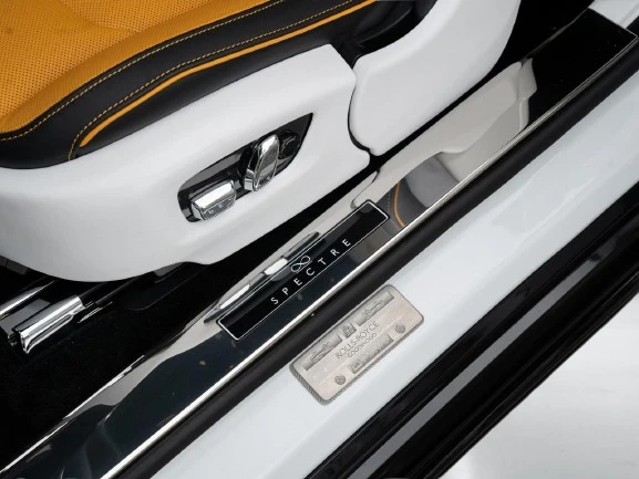 Rolls-Royce Spectre = NEW = Shooting Star Гаранция - изображение 5