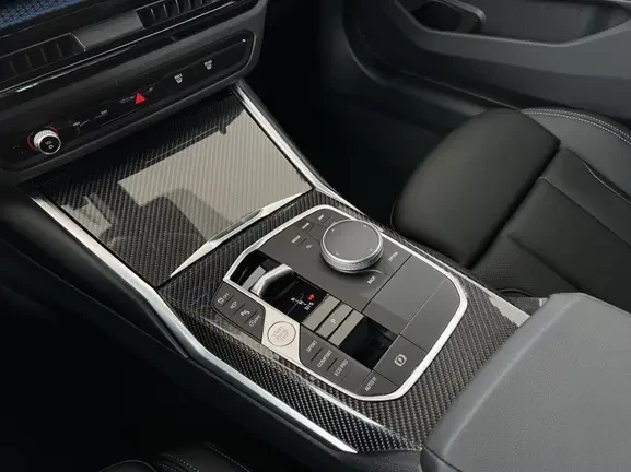 BMW 330 i xDrive M-Sport Pro = NEW = Гаранция, снимка 12 - Автомобили и джипове - 54854718