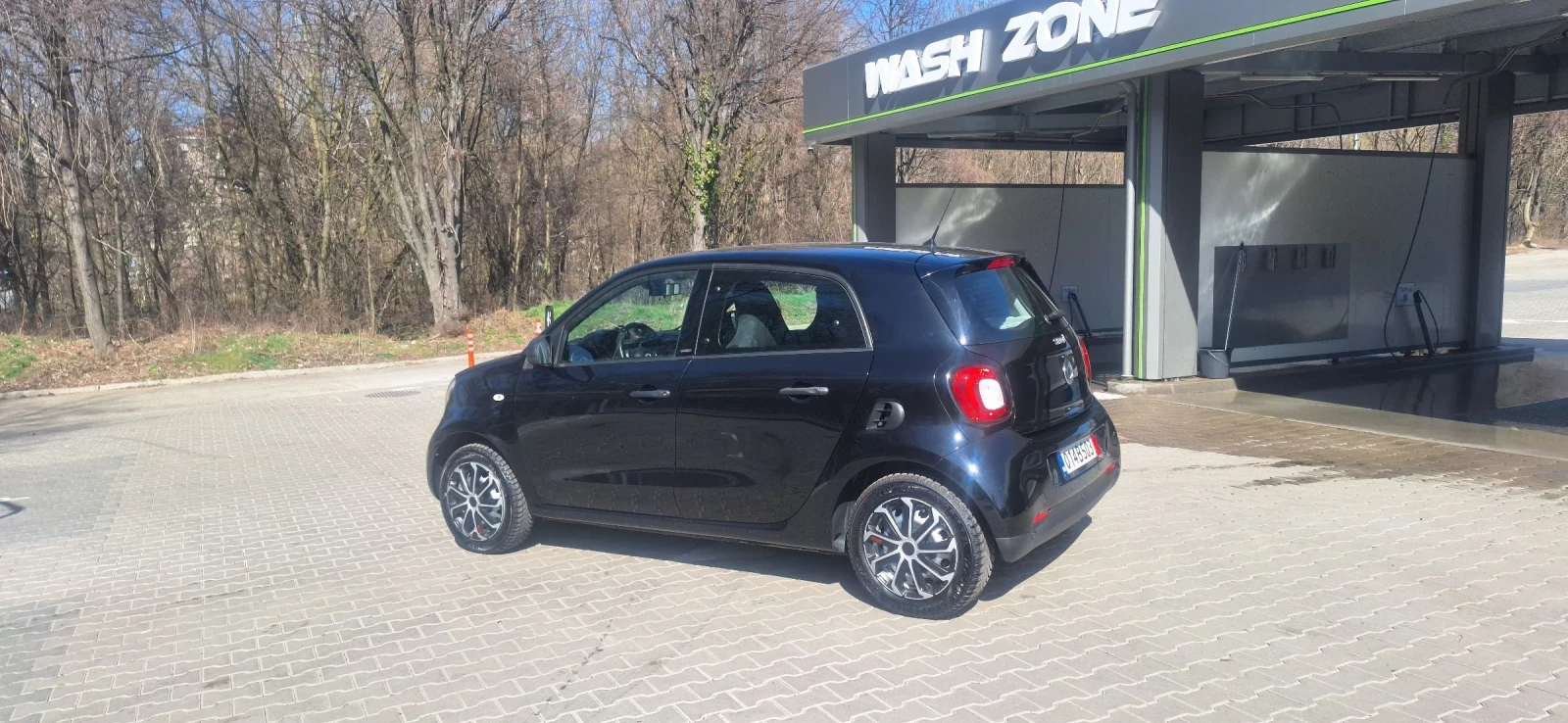 Smart Forfour Automat, снимка 3 - Автомобили и джипове - 47194593