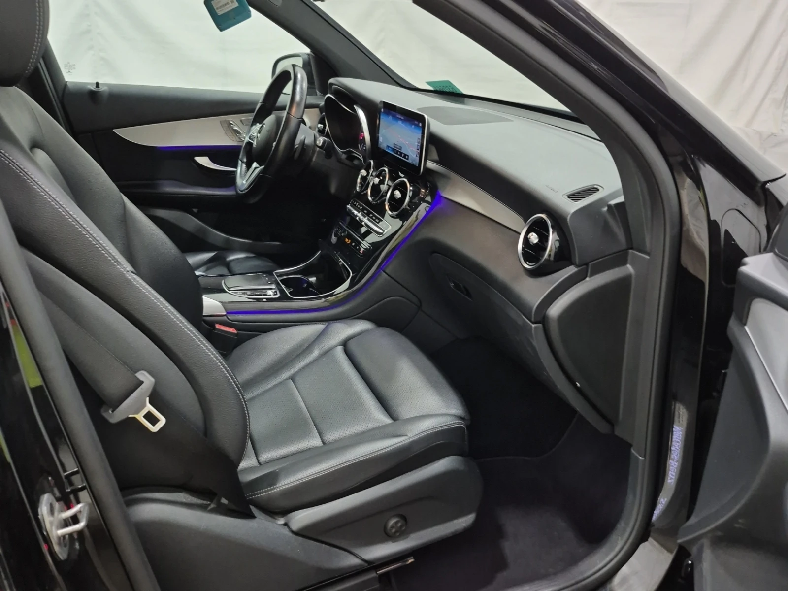 Mercedes-Benz GLC 300 CARFAX* БЕЗ ПЪРВОНАЧАЛНА - изображение 8