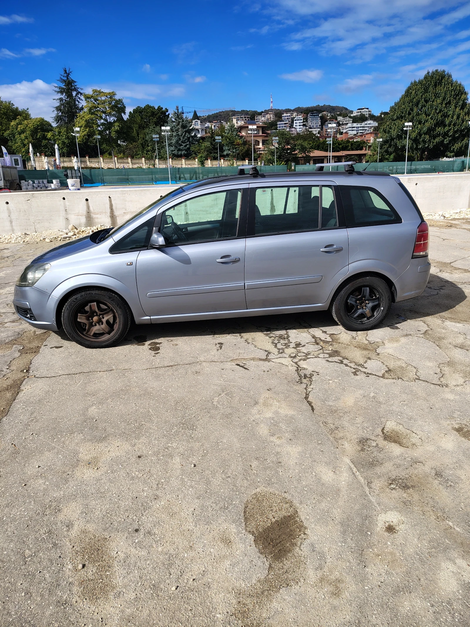 Opel Zafira 1.9 - изображение 2