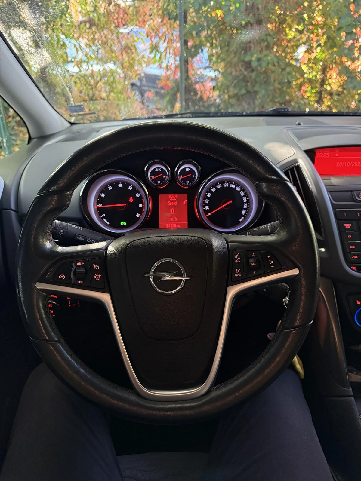 Opel Zafira Tourer C Cosmo Panorama and Bike  | Mobile.bg — изображение 9
